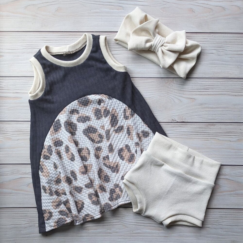 NEW! Sleeveless Leopard Print Dress, Bummies, Hair Bow Headband Set - 6-9 MONTHS